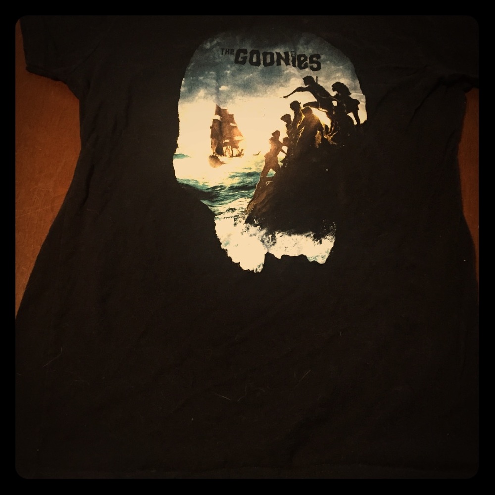 Goonies t-shirt/original movie